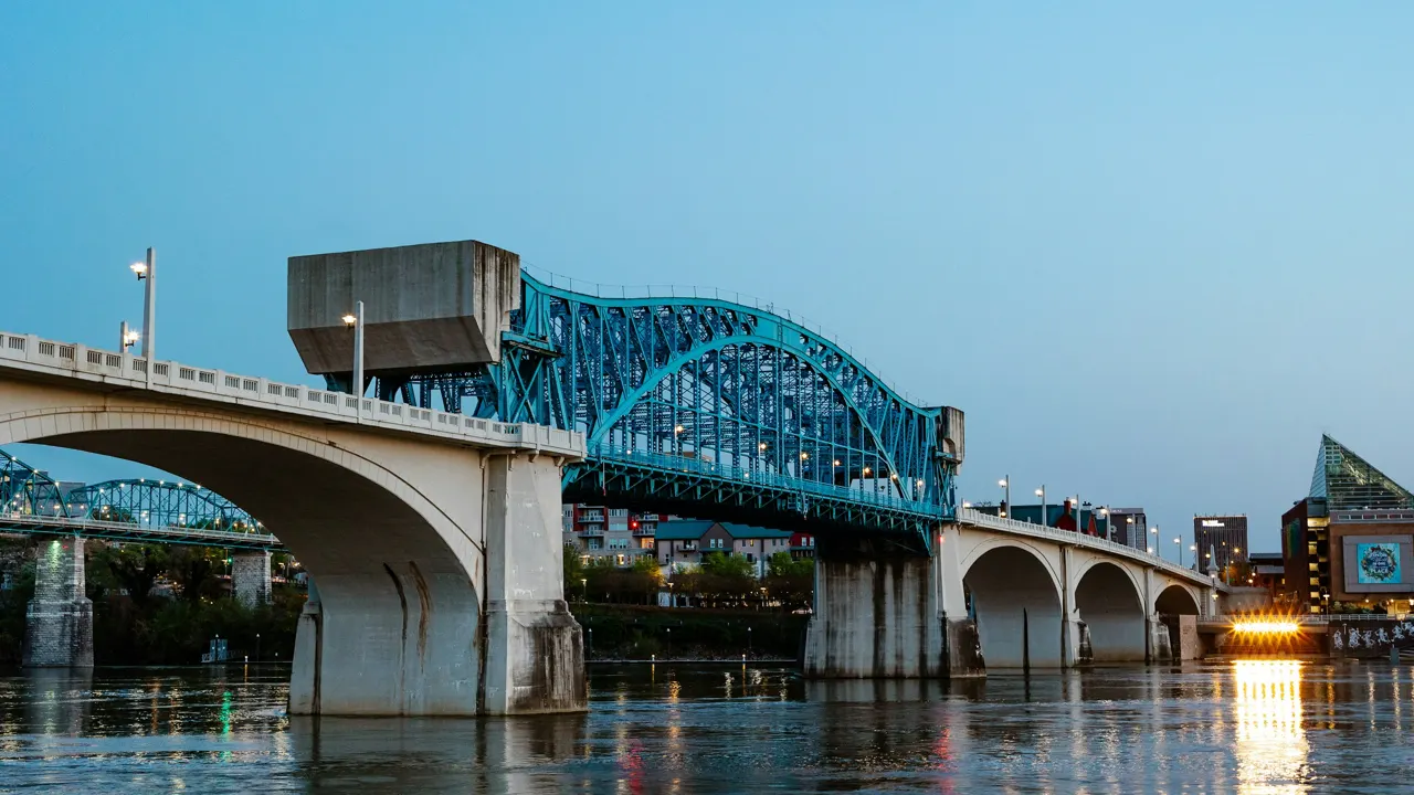 Market Street Bridge over the Tennessee River in downtown Chattanooga